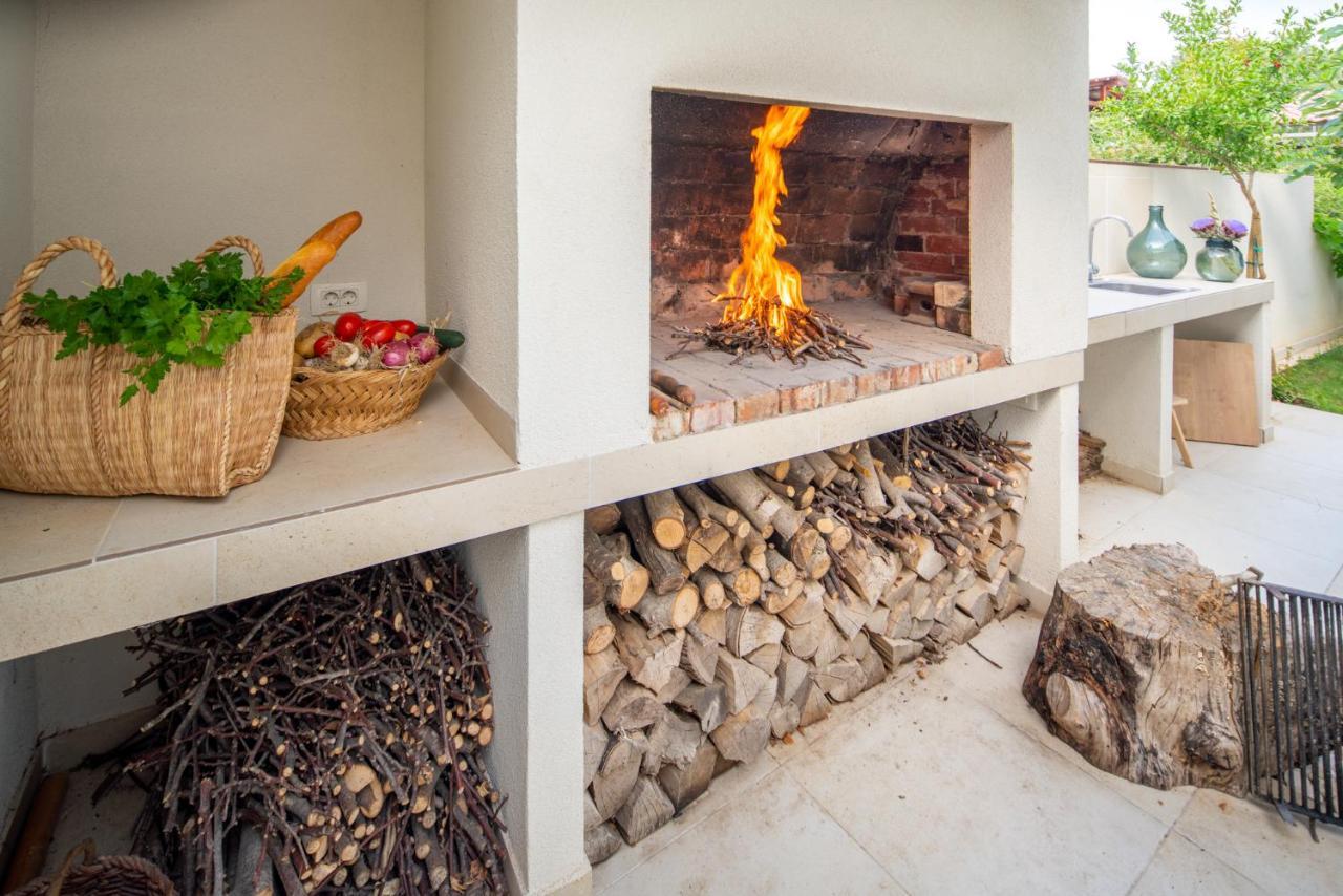 NEW! Luxury Garden apartment Pakoštane Exterior foto